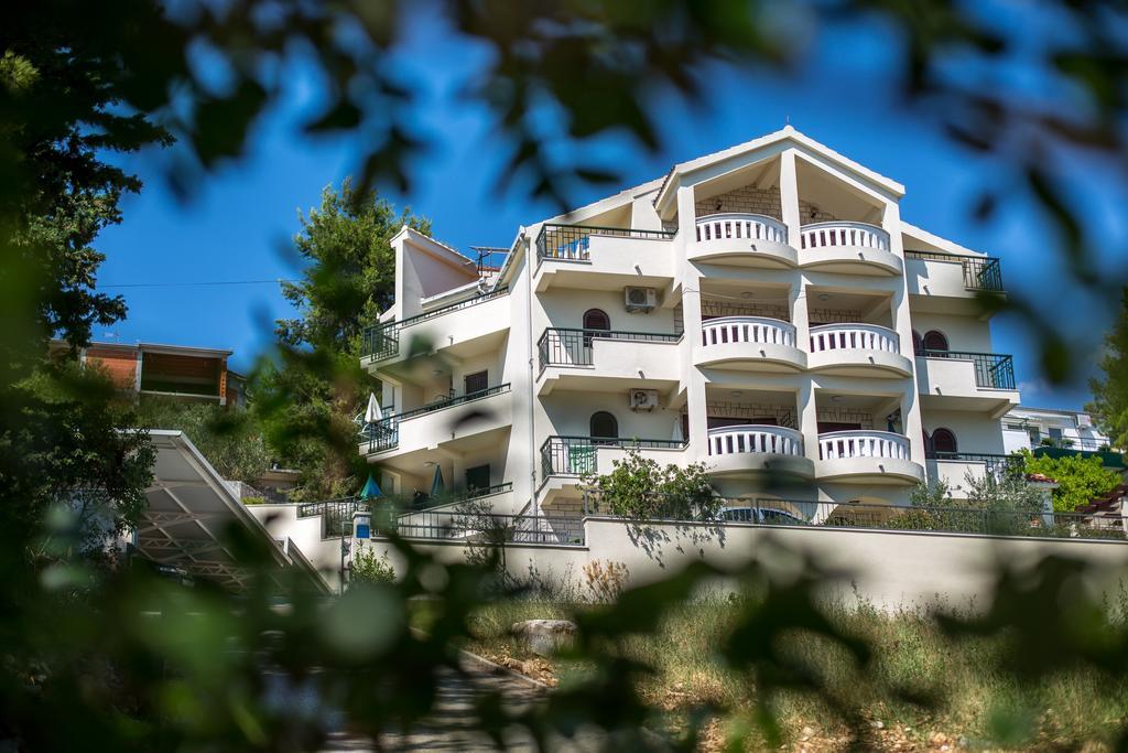 Villa Fani - Apartments In Trogir Ngoại thất bức ảnh