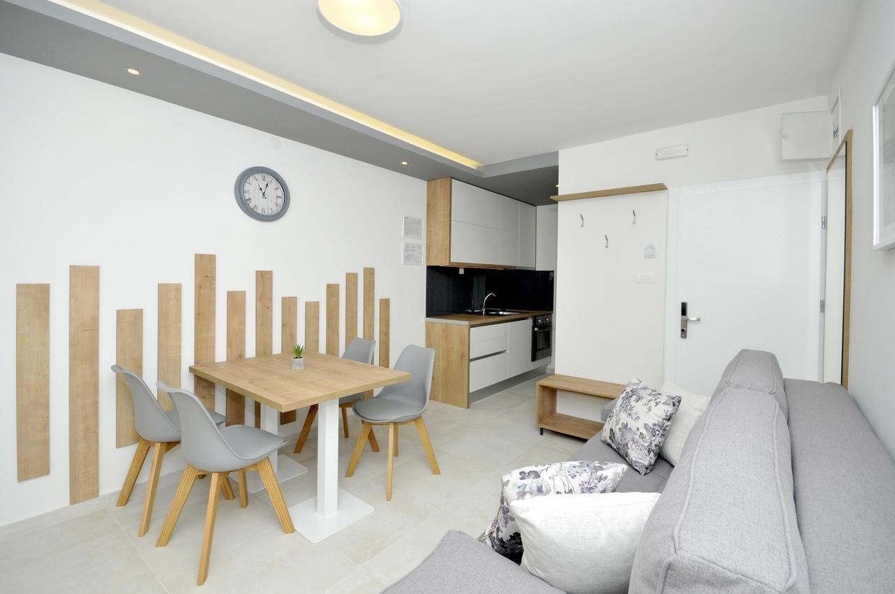Villa Fani - Apartments In Trogir Ngoại thất bức ảnh